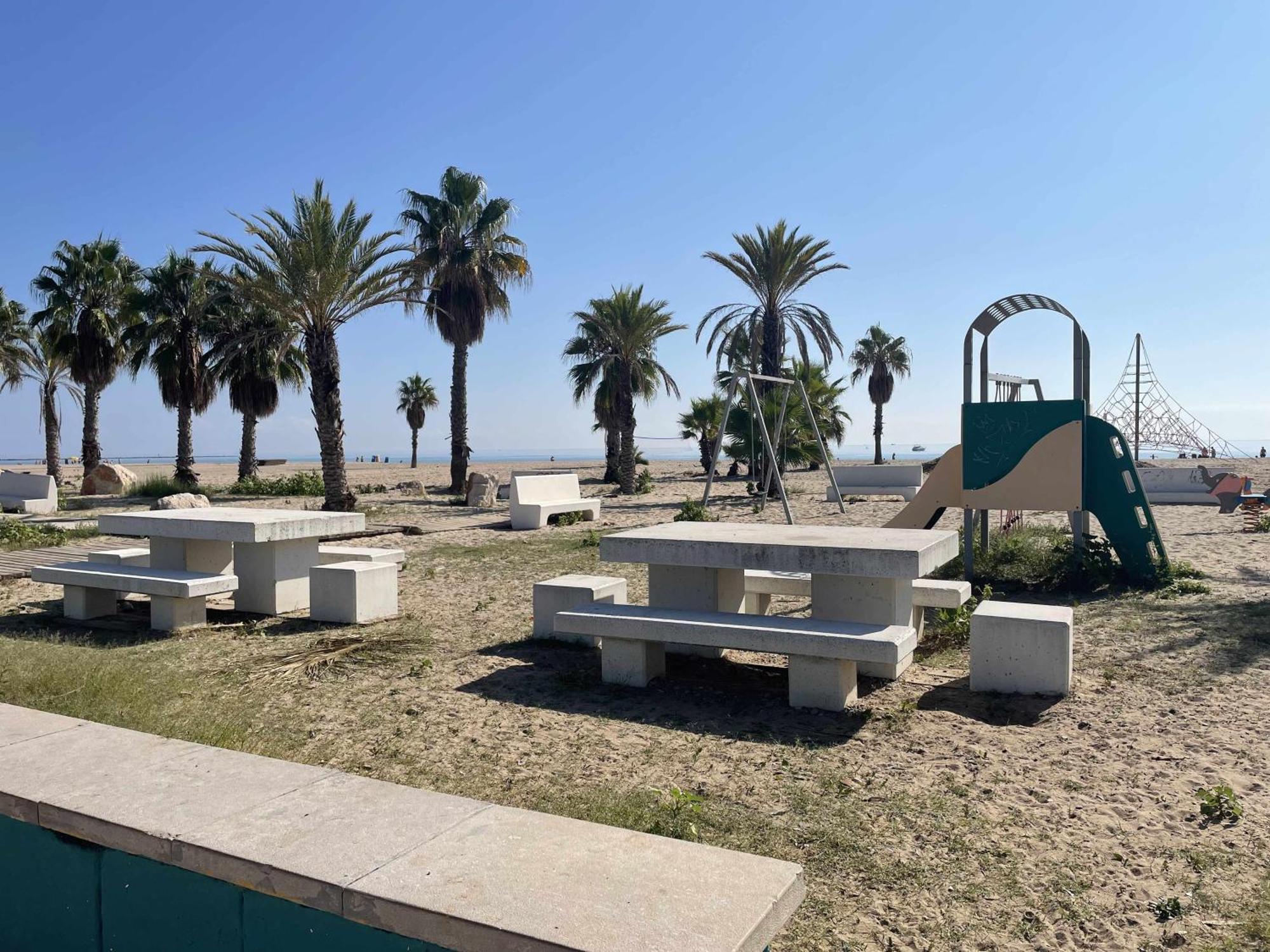 Apart Port Arenal Con Terraza Y Piscina ブリアナ エクステリア 写真